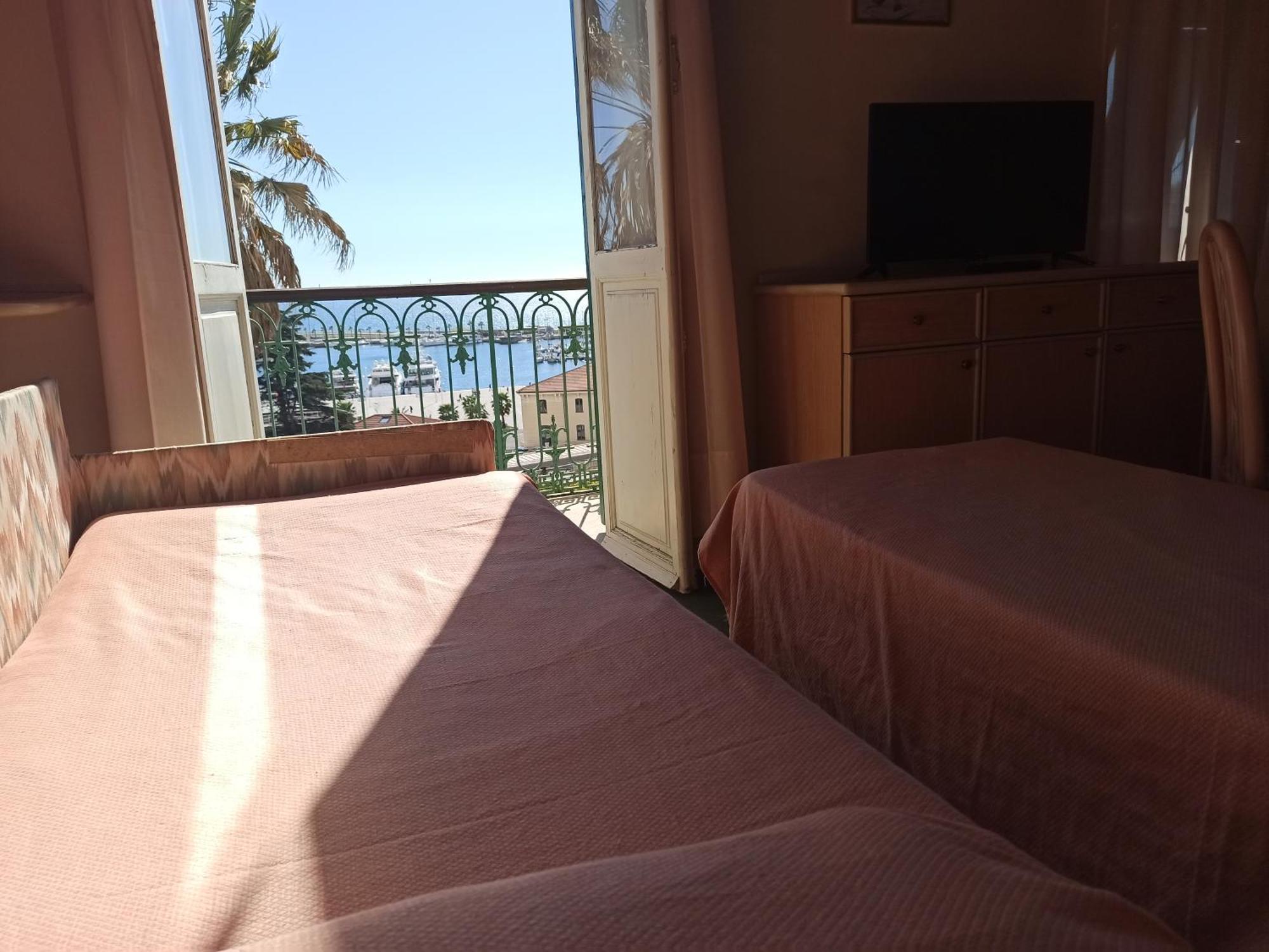 Hotel Miramare Imperia Cameră foto